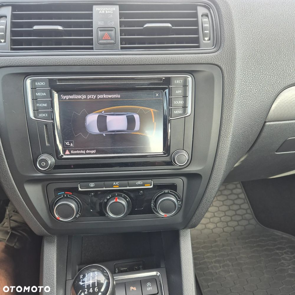 Volkswagen Jetta 1.2 TSI BMT Comfortline - 18