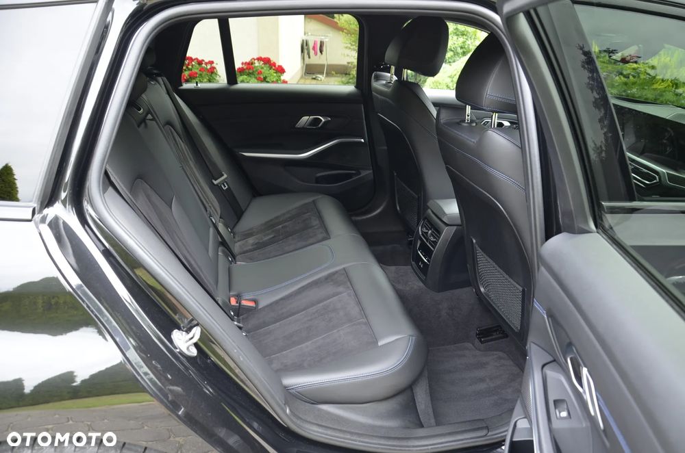 BMW Seria 3 320d M Sport Shadow sport - 19