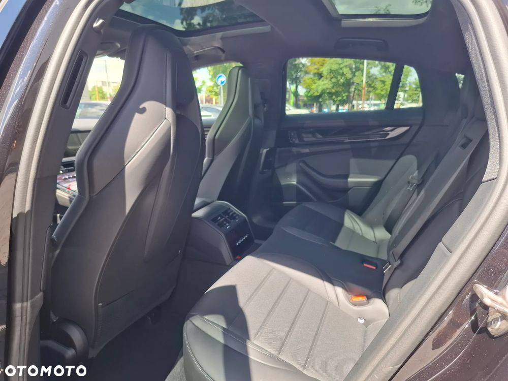 Porsche Panamera 4 - 17