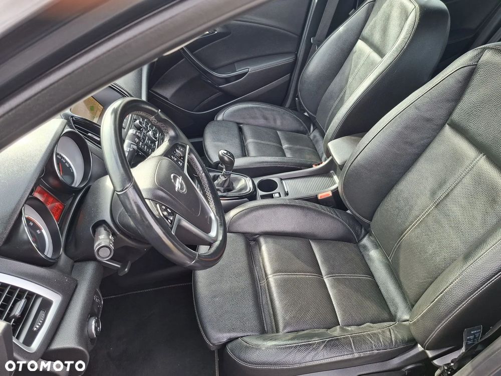 Opel Astra 1.4 Turbo Exklusiv - 16