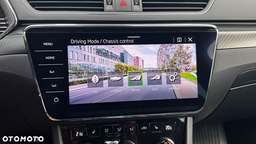 Skoda Superb 2.0 TDI SCR Sportline DSG - 36