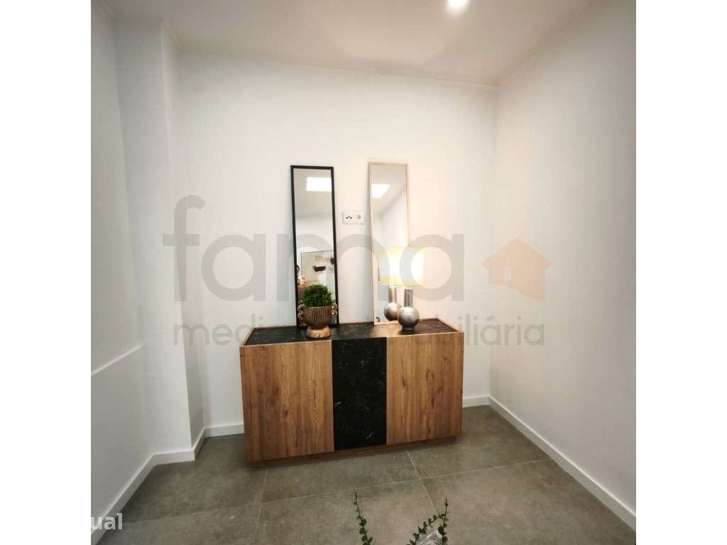 APRESENTAMOS ESTE BELÍSSIMO APARTAMENTO TOTALMENTE REMODELADO EM BA... - Grande imagem: 3/20