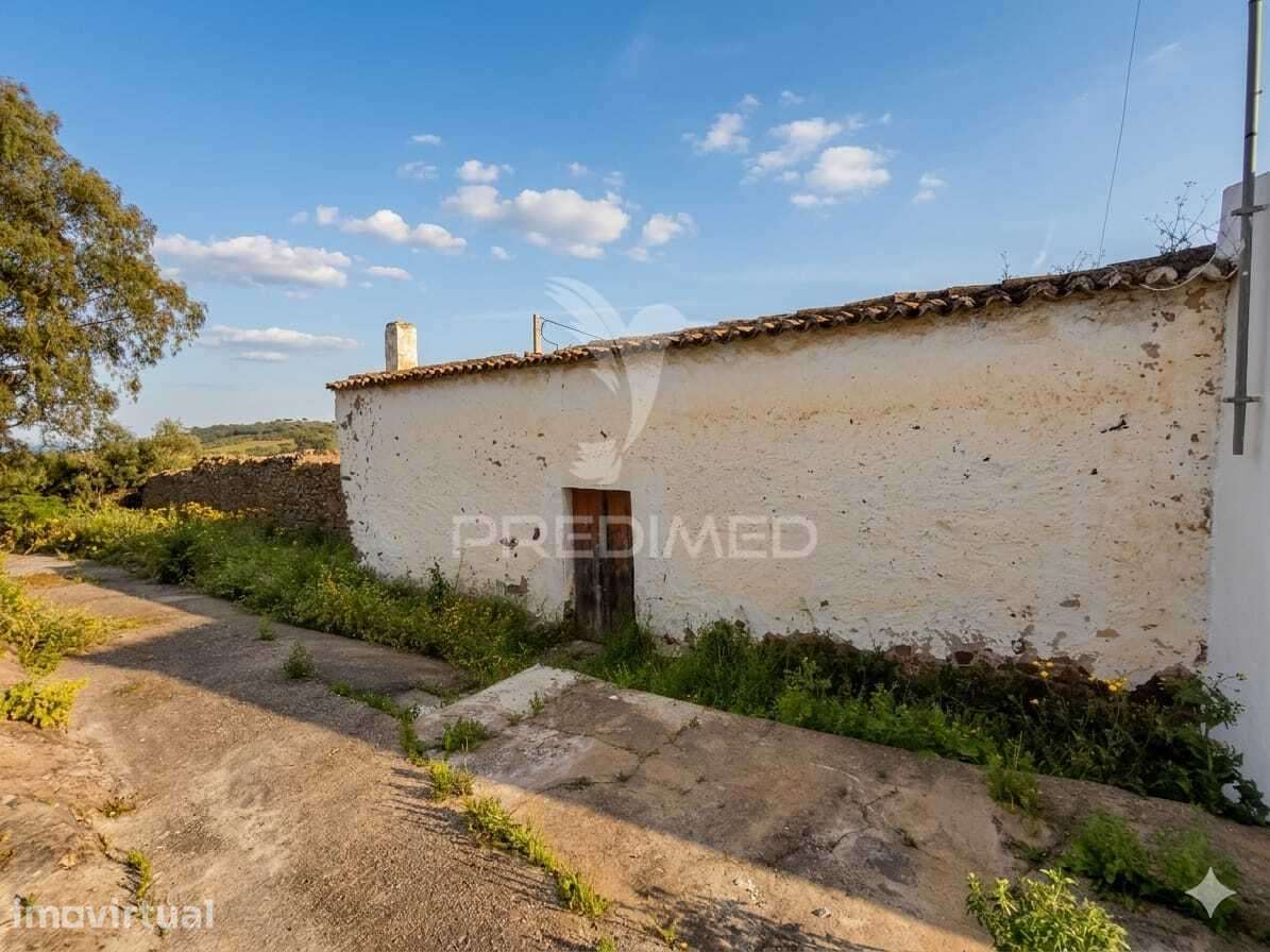 Oportunidade de Reabilitação – Casa com Terreno em Mesquita, Alentejo - Grande imagem: 5/18
