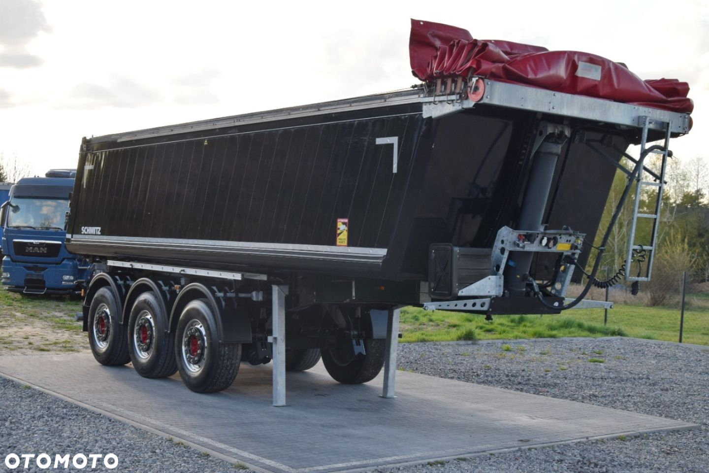 Schmitz Cargobull SKI 24 - 10