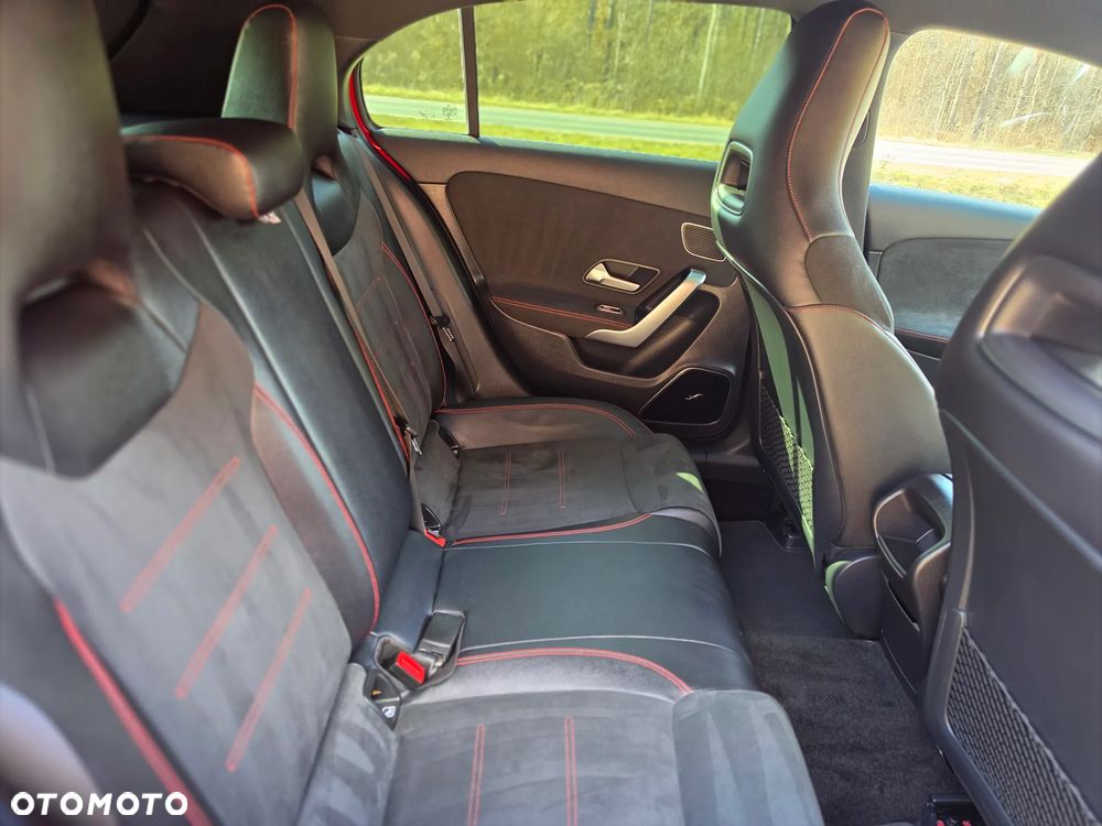Mercedes-Benz Klasa A 220 AMG Line 7G-DCT - 23