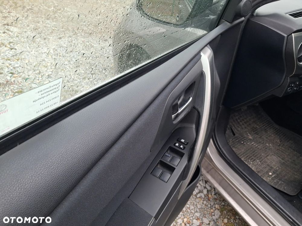 Toyota Auris 1.33 VVT-i Life Comfort - 13