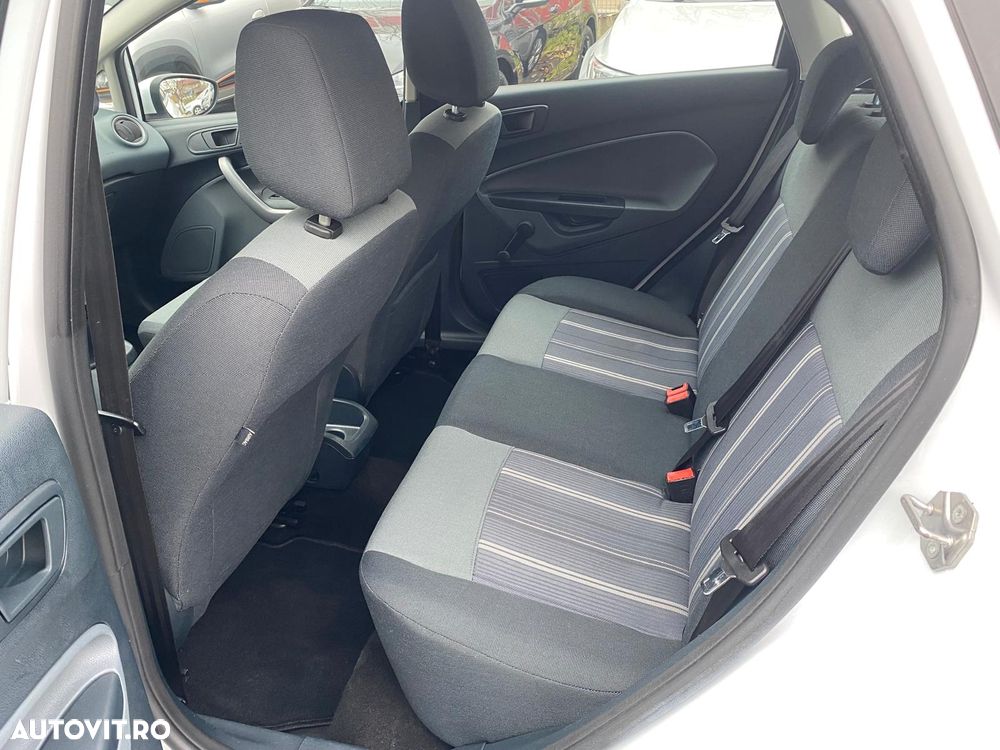 Ford Fiesta 1.25i Ambiente - 6