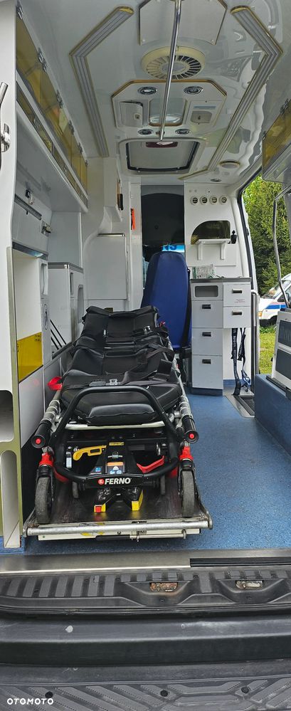 Mercedes-Benz Ambulans karetka Sprinter 319cdi automat - 7