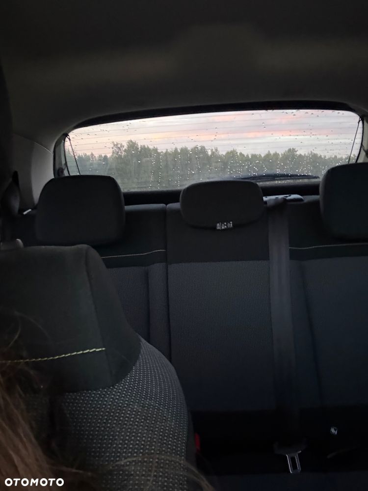 Citroën C3 1.2 PureTech Shine - 27