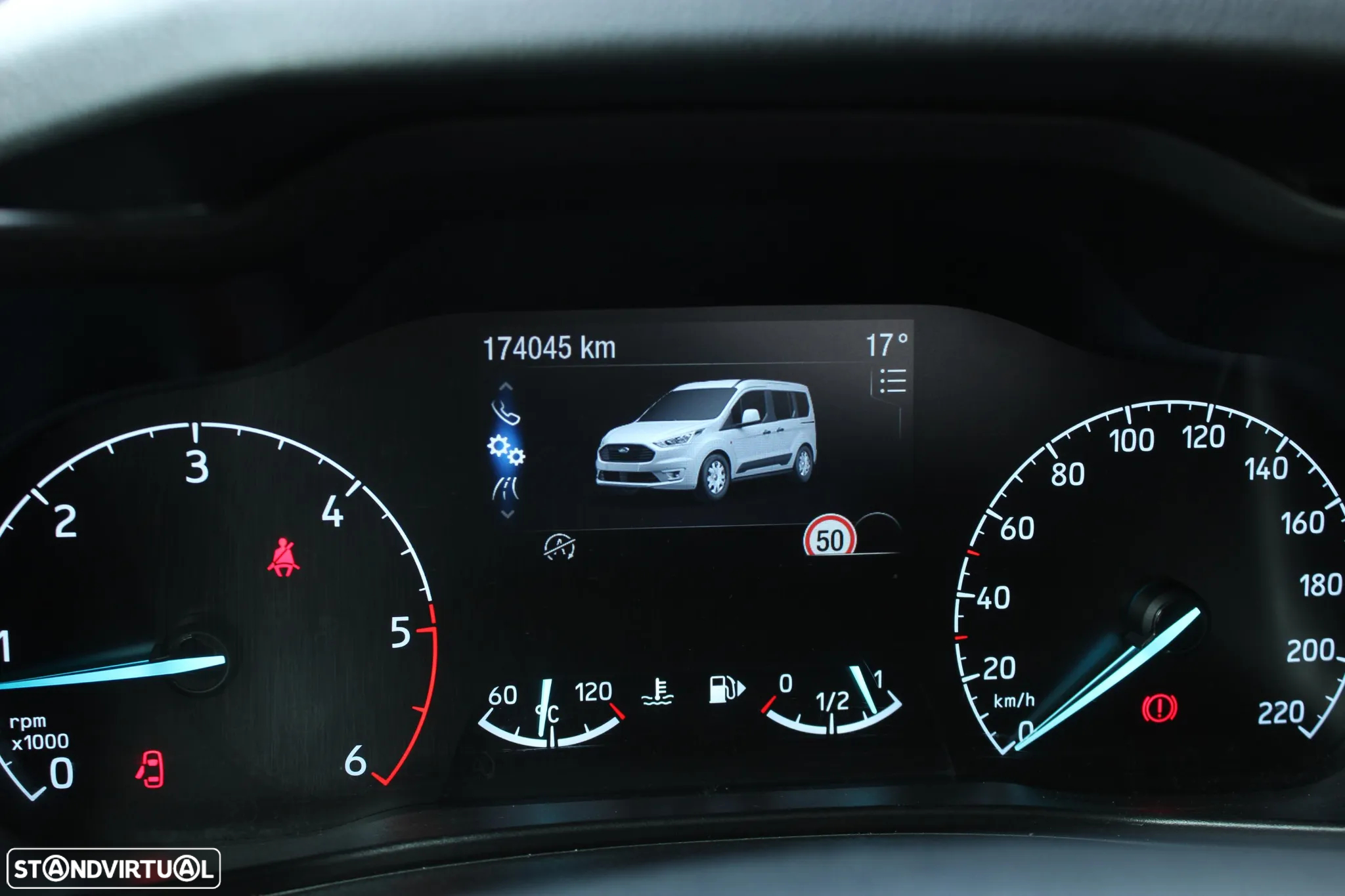 Ford Tourneo Connect Grand 1.5 TDCi Titanium - 30