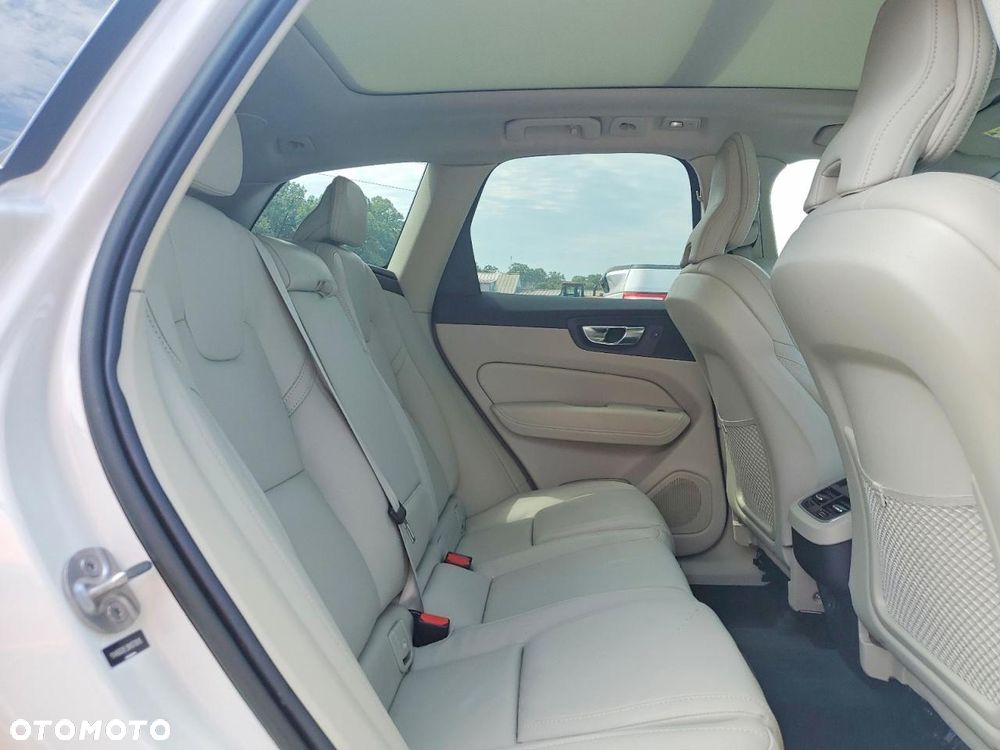 Volvo XC 60 B6 B AWD Geartronic Inscription - 11