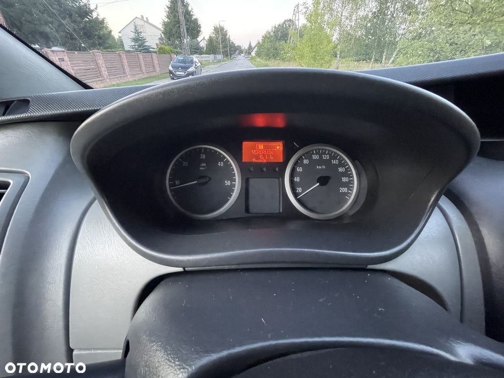 Opel Vivaro - 37