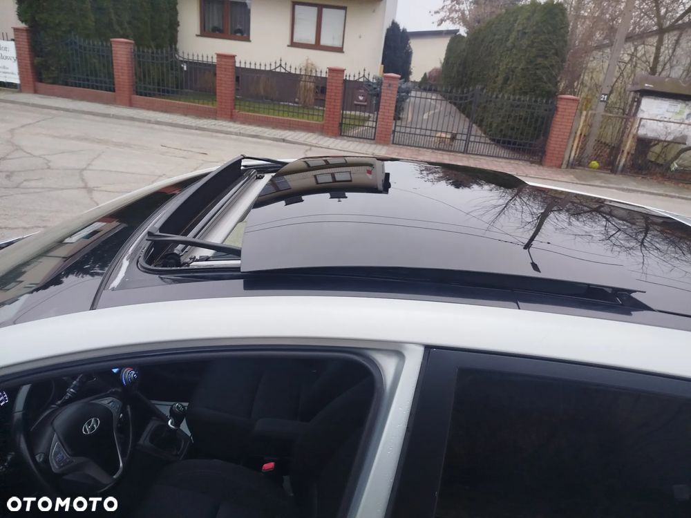 Hyundai ix20 1.4 blue YES Plus - 30