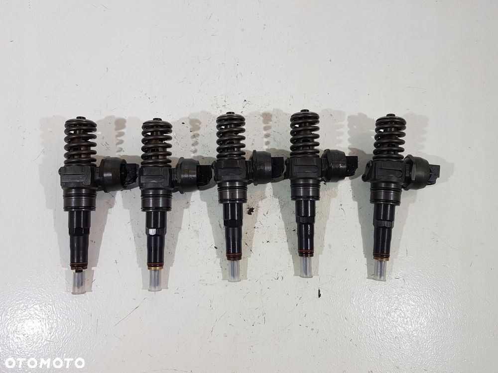 POMPOWTRYSKIWACZ 070130073R VW TRANSPORTER T5 2.5 TDI BNZ 0414720310