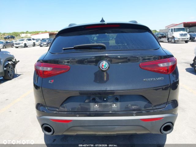 Alfa Romeo Stelvio 2.0 Turbo TI Q4 - 15
