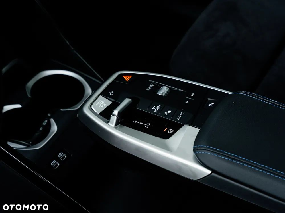 BMW X1 sDrive20i - 11
