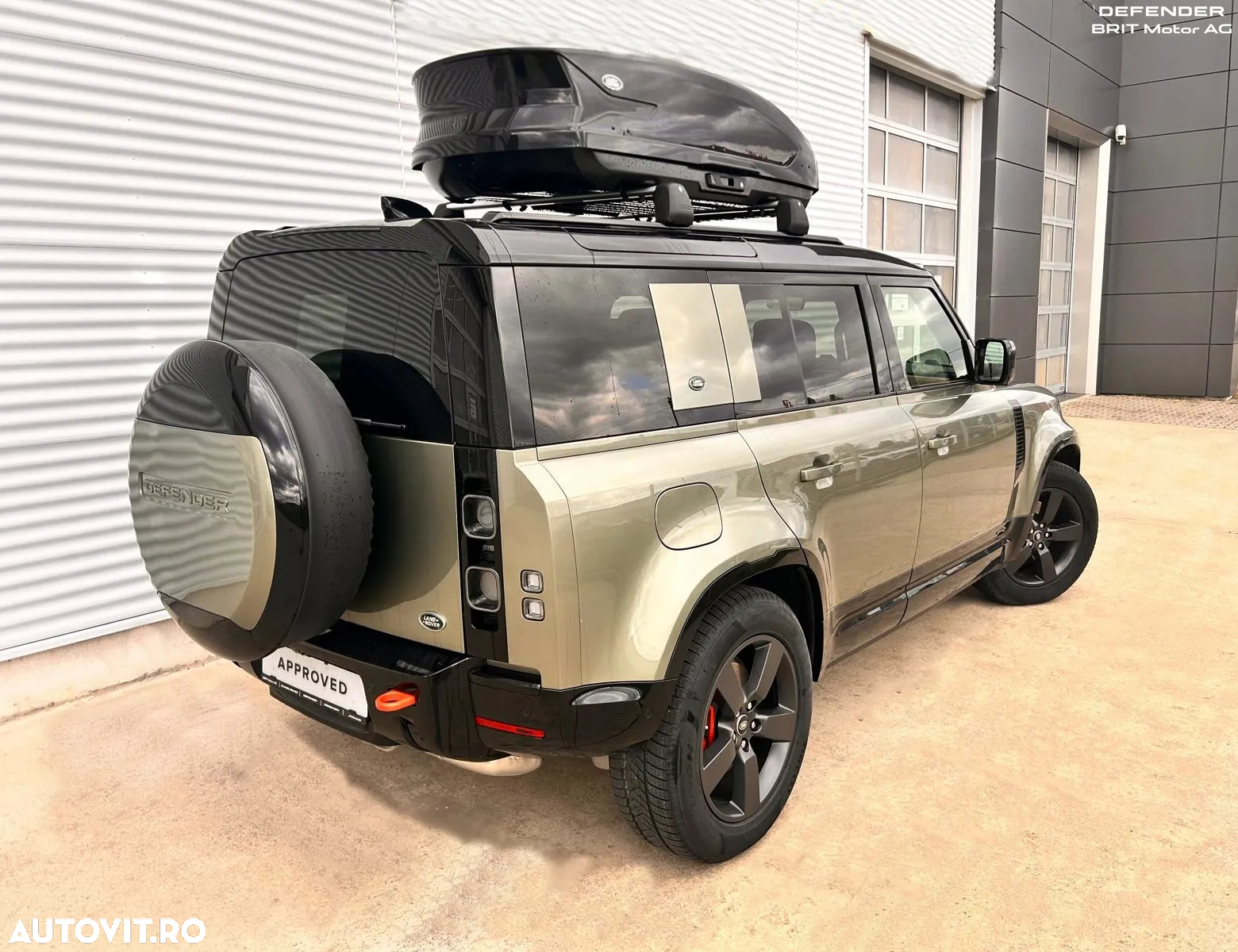 Land Rover Defender 110 3.0D 300 MHEV X - 6