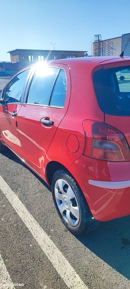 Toyota Yaris 1.0 VVT-i - 5