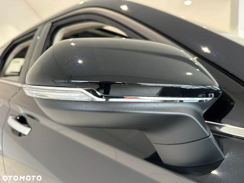 Bestune T77 1.5T Business DCT - 11