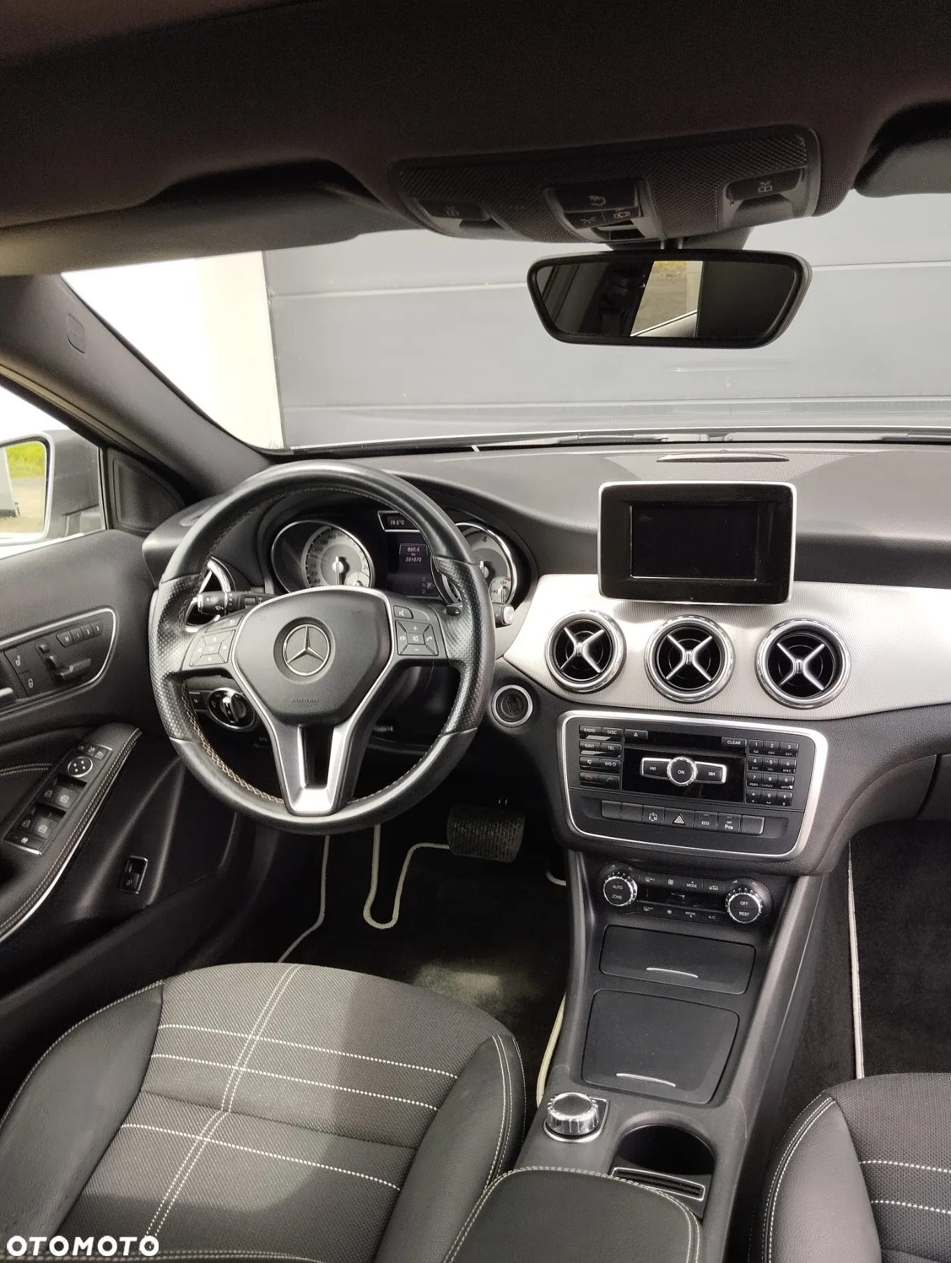 Mercedes-Benz GLA 200 (CDI) d 7G-DCT - 8