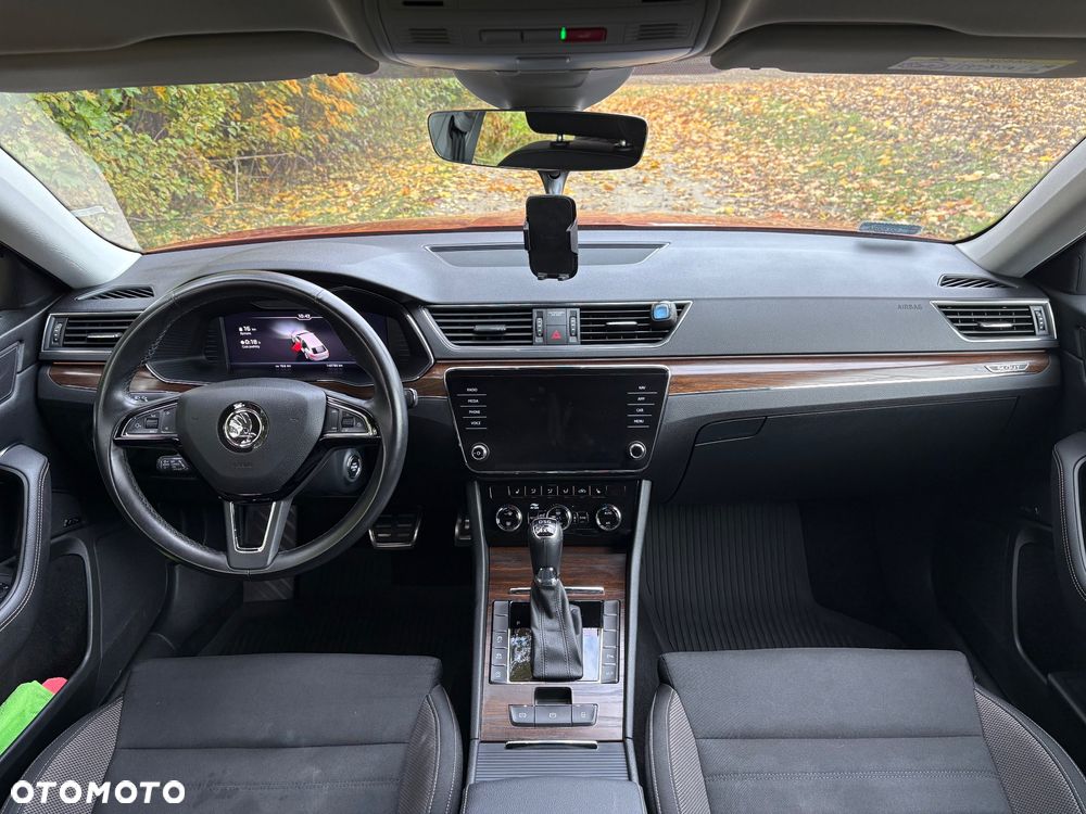 Skoda Superb 2.0 TDI SCR 4x4 Scout DSG - 13