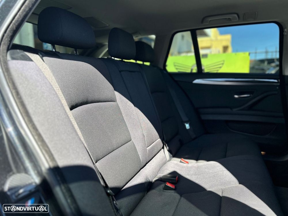 BMW 520 d Auto - 33