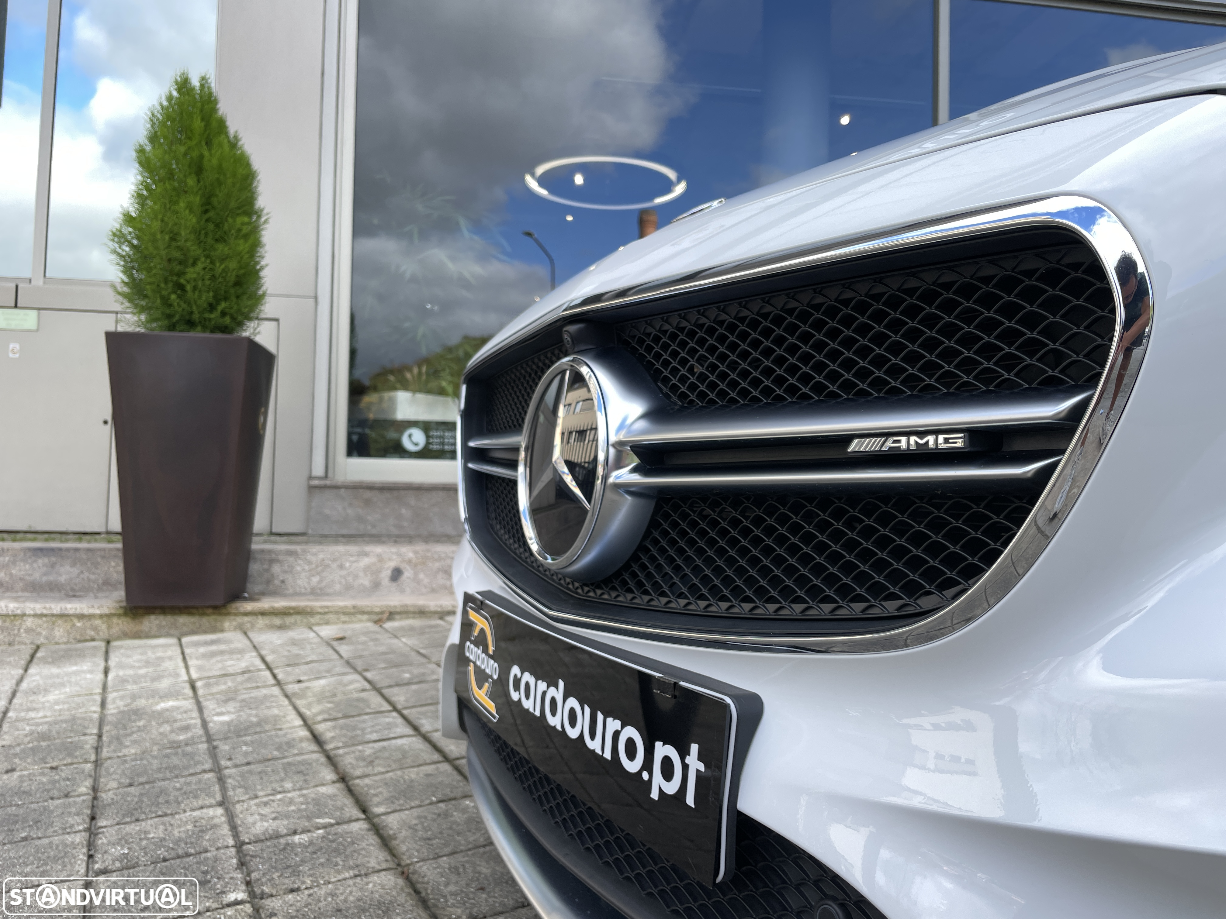 Mercedes-Benz E 53 AMG 4-Matic+ - 3