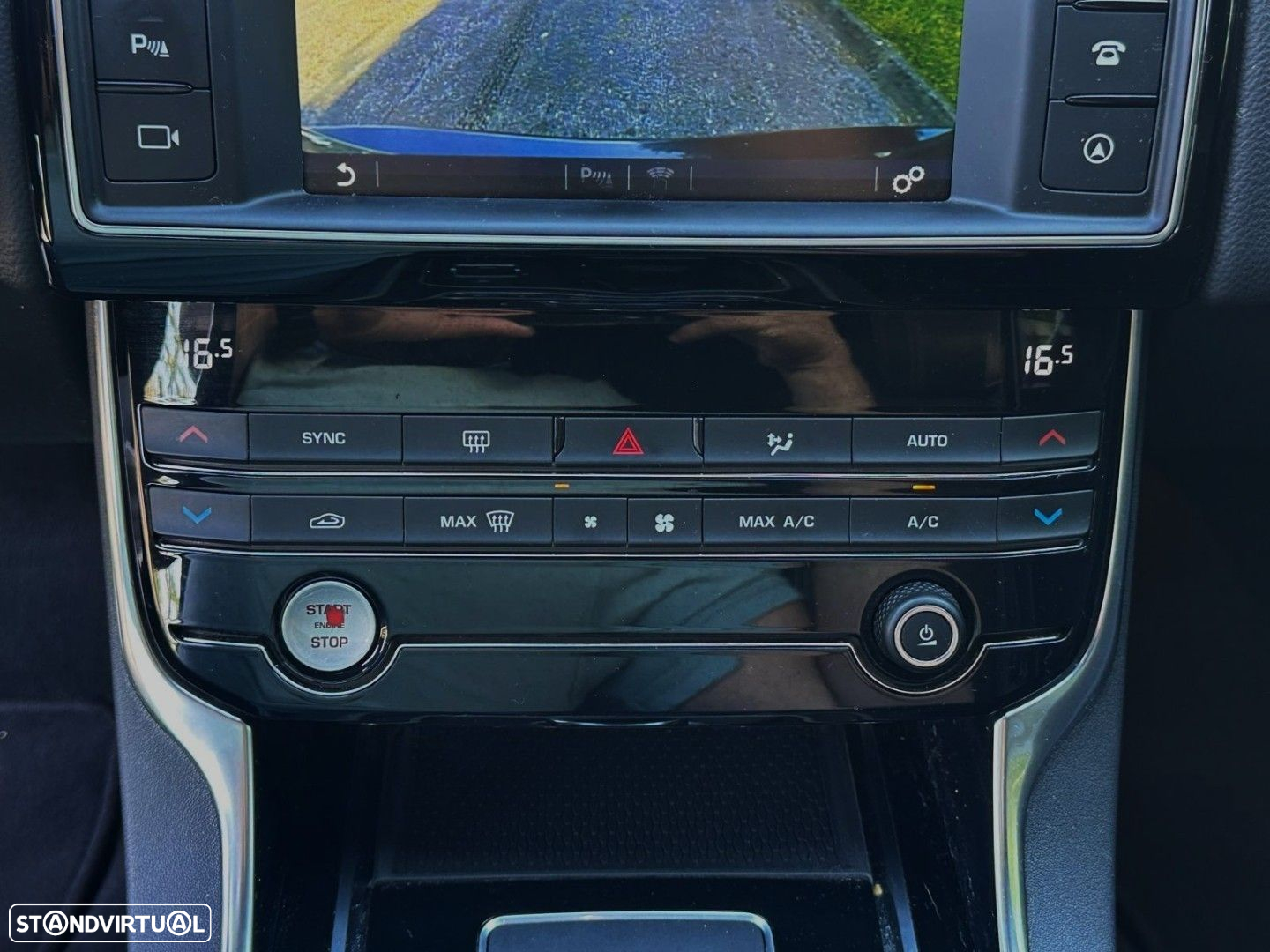 Jaguar XE 2.0 D R-Sport Aut. - 37