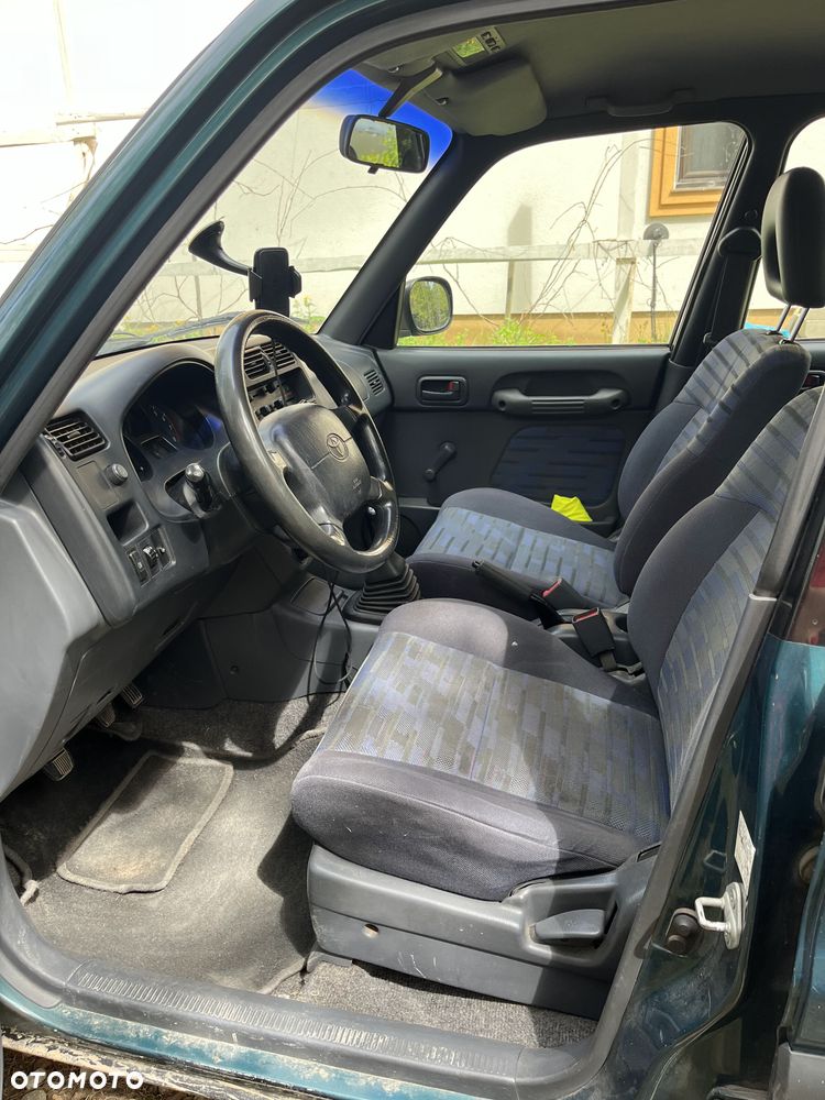 Toyota RAV4 - 5