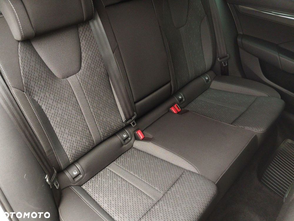 Skoda Octavia 2.0 TDI DSG Style - 9