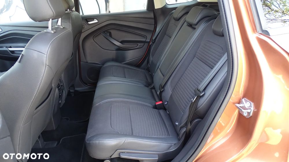 Ford Kuga - 17