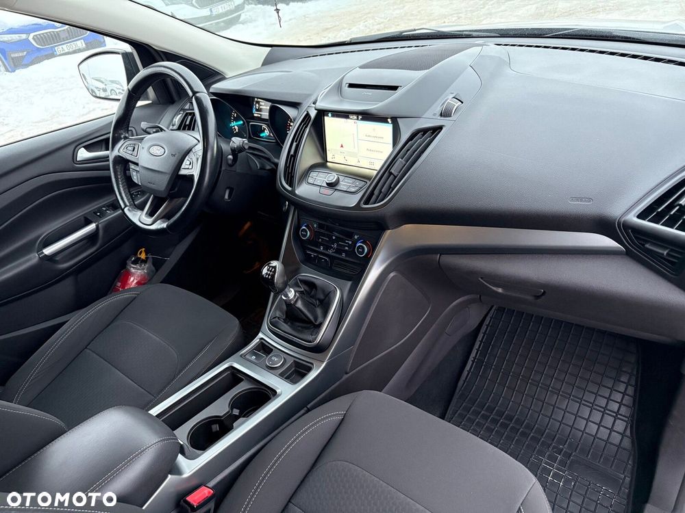 Ford Kuga - 16