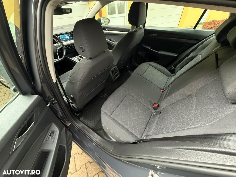 Volkswagen Golf 1.5 eTSI MHEV 150CP DSG Life - 24