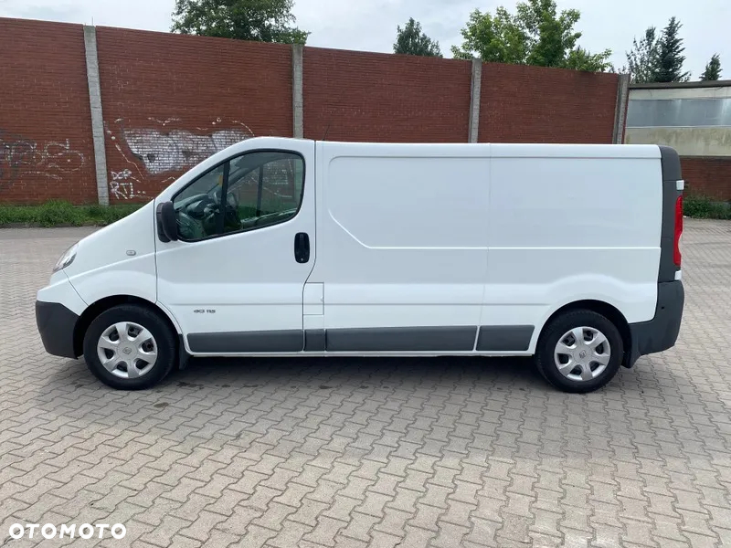Opel Vivaro - 9