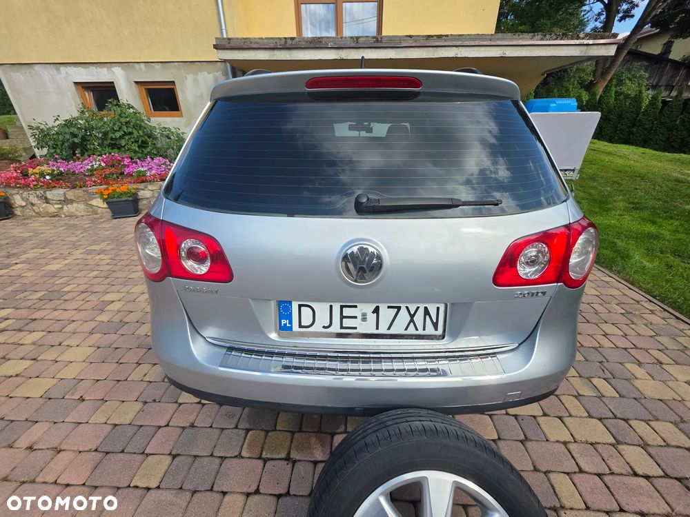 Volkswagen Passat 2.0 TDI DPF Sportline - 7