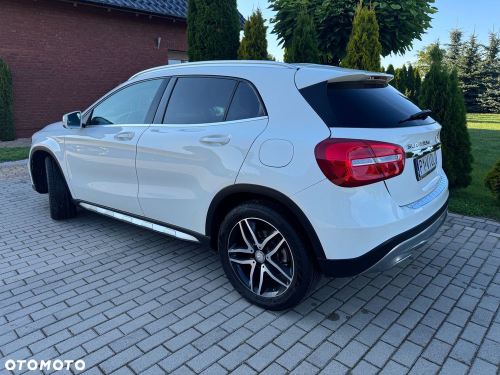 Mercedes-Benz GLA 220 d 7G-DCT Activity Edition - 4
