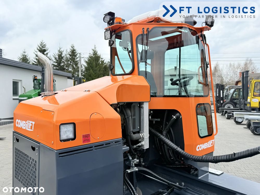 Combilift WÓZEK CZTEROKIERUNKOWY - WIELOKIERUNKOWY | COMBILIFT C4000 | DIESEL | TRIPLEX 6800MM | POZYCJONER WIDEŁ | OGRZEWANIE + KLIMATYZACJA | STAN IDEALNY | Szeroka oferta wózków czterokierunkowych i bocznych, dopasowanych do różnorodnych potrzeb i zastosowań - 25