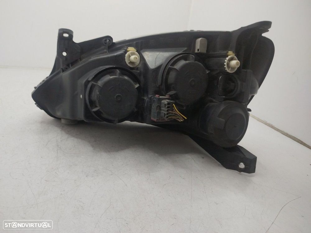 Farol/ Otica Dianteiro Dto Opel Corsa C - 3