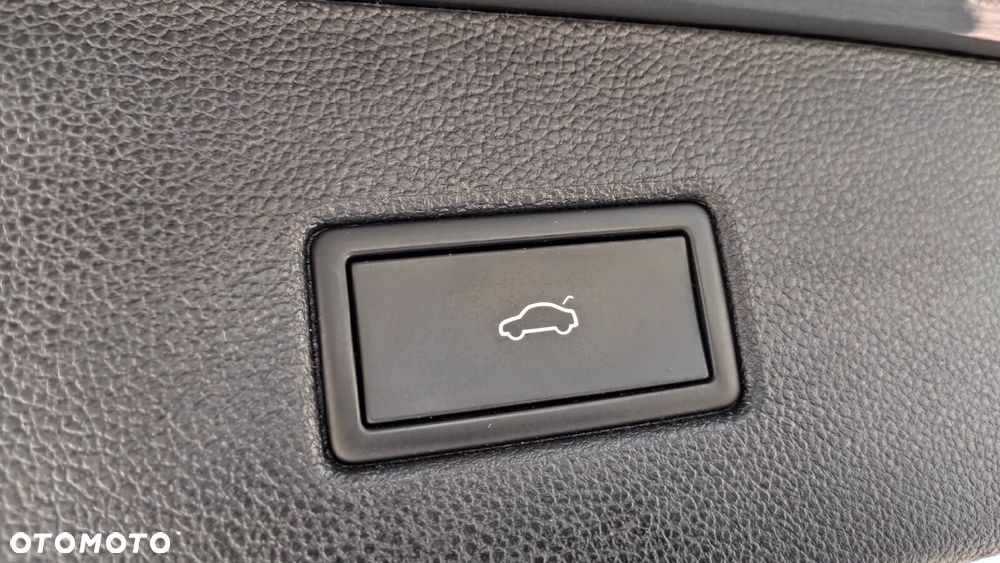 Volkswagen Tiguan - 12