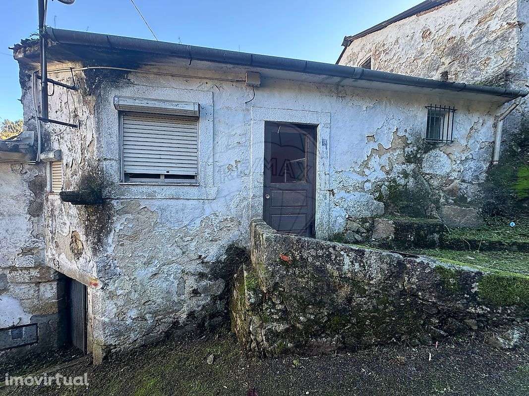 Moradia T4 para venda - Grande imagem: 2/11