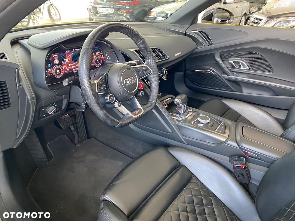 Audi R8 Spyder 5.2 FSI Quattro - 29
