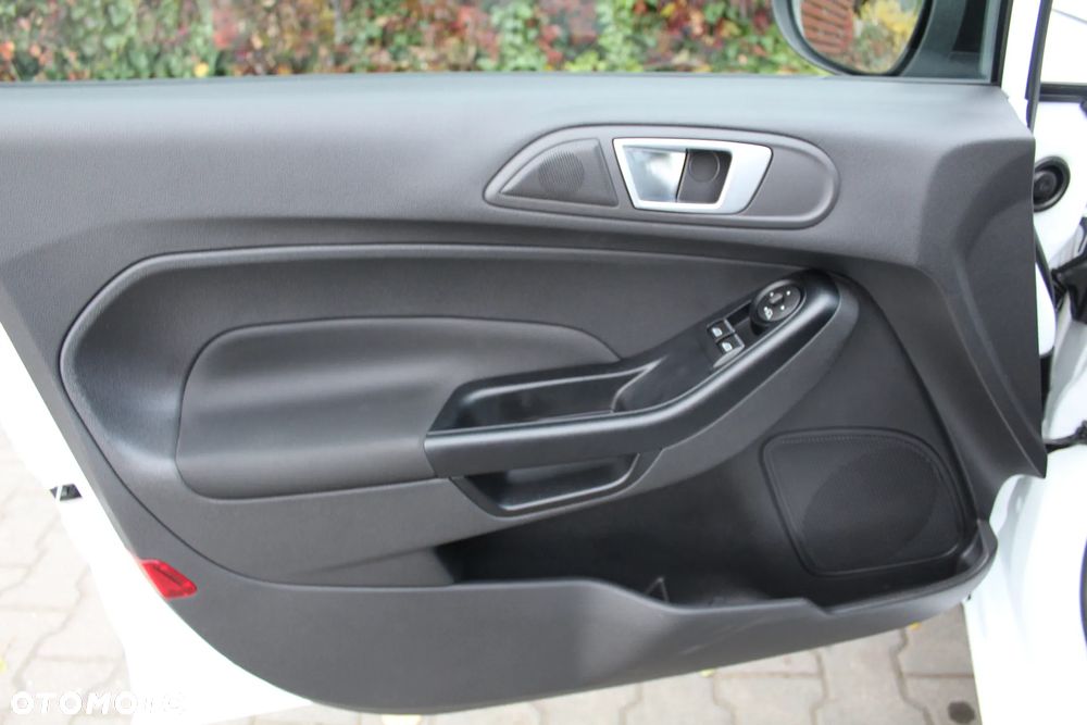 Ford Fiesta 1.0 EcoBoost Start-Stop Titanium - 14