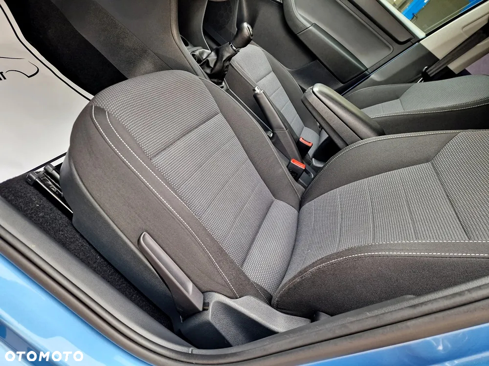 Skoda RAPID 1.6 TDI DPF Edition - 8