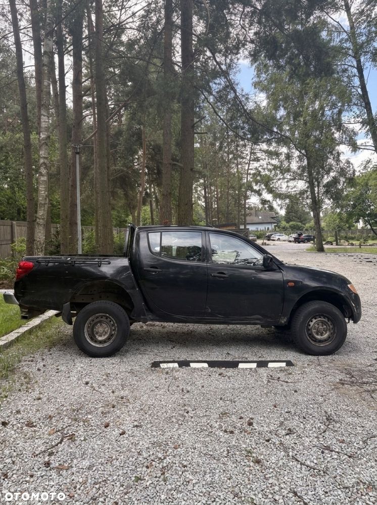 Mitsubishi L200 - 3