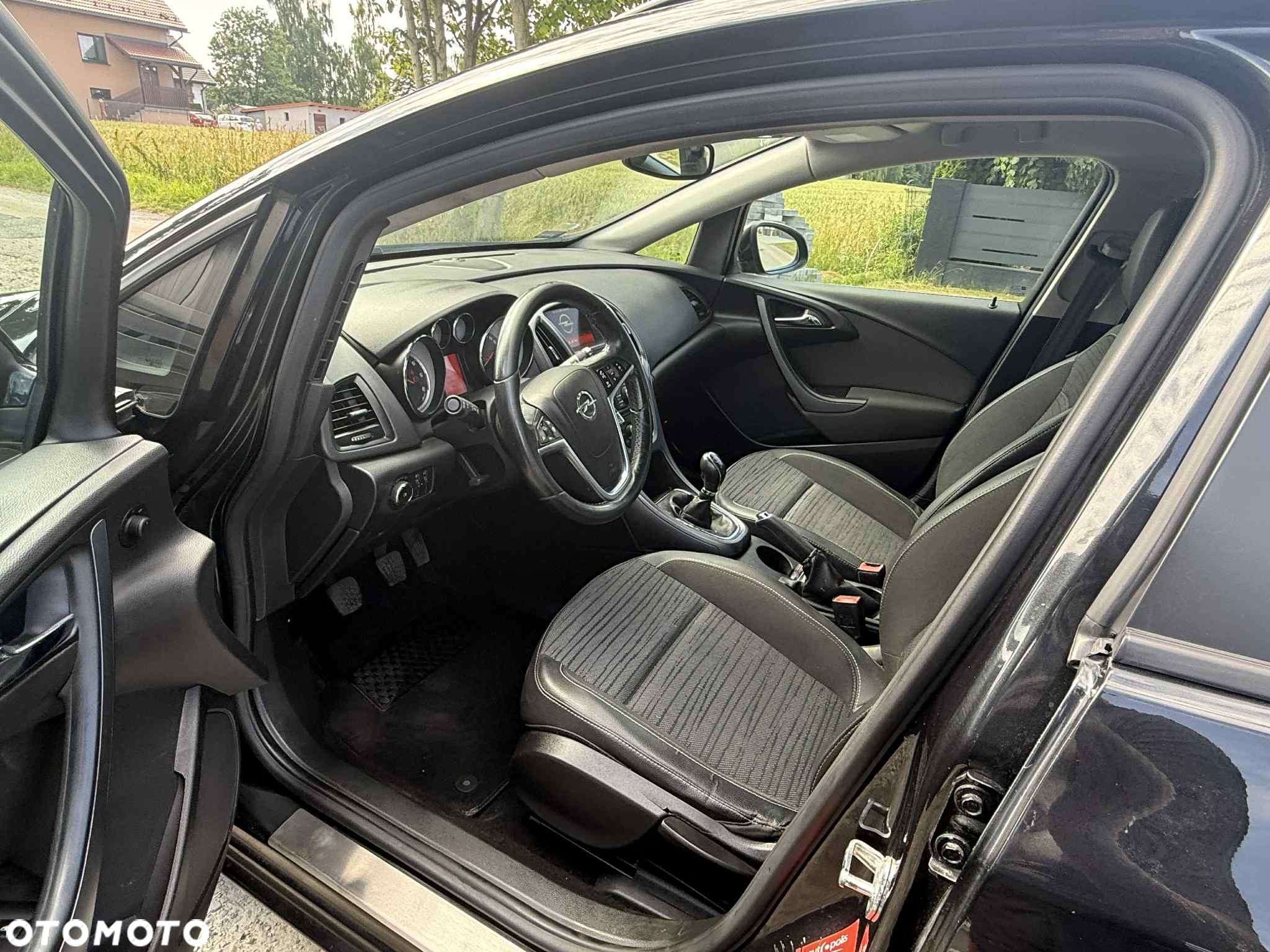Opel Astra IV 1.6 CDTI Cosmo - 13