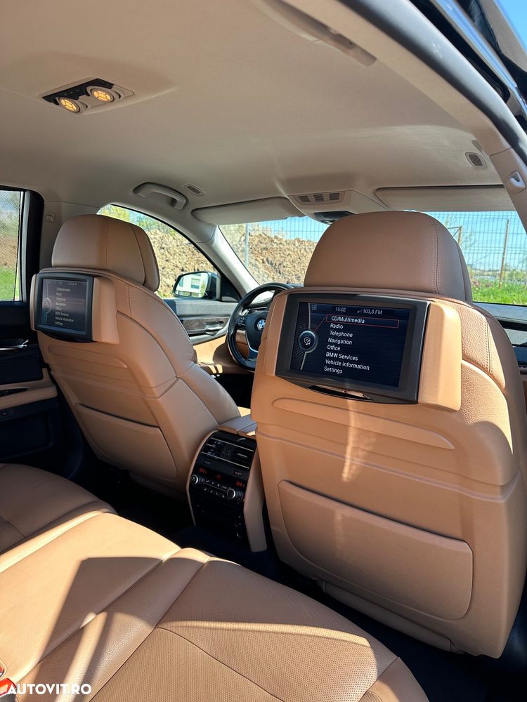BMW Seria 7 740d xDrive Aut. - 14