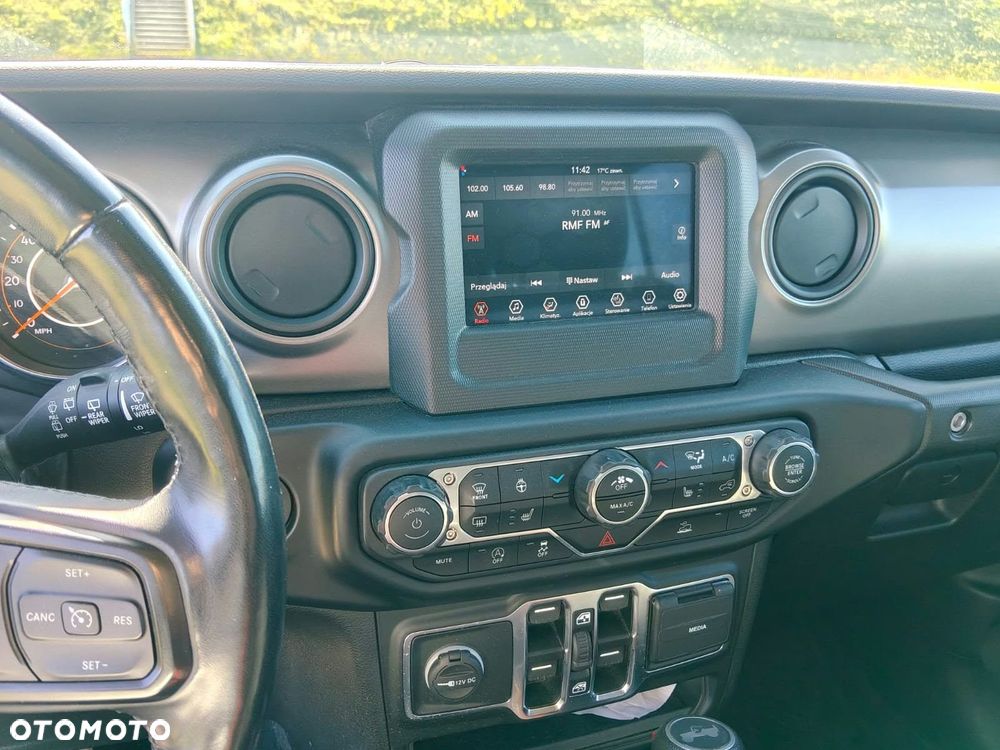 Jeep Wrangler - 9