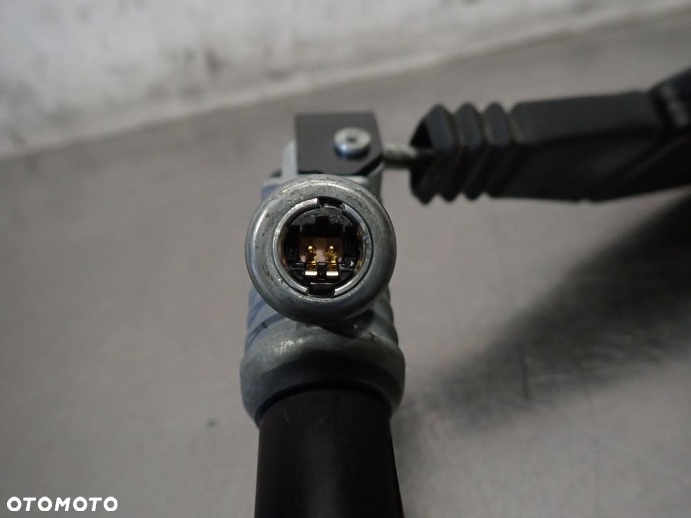 NAPINACZ PASA LEWY TYŁ BMW E91 07674200D - 6