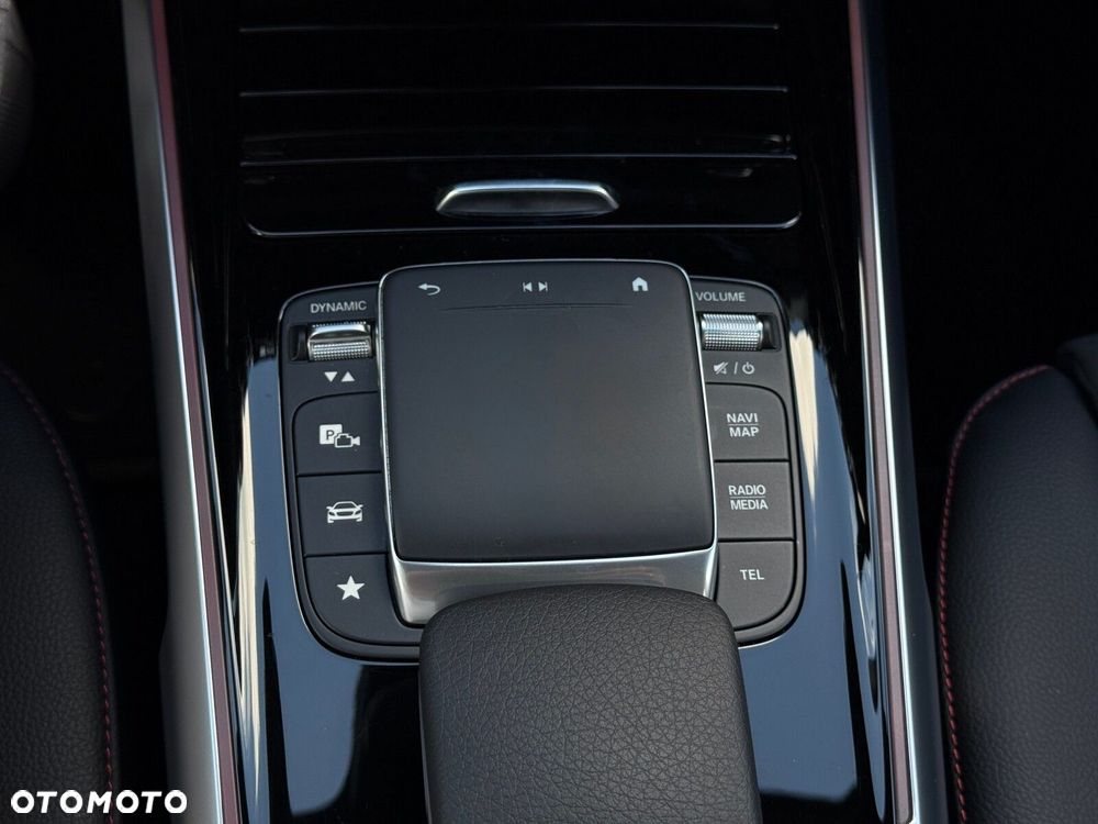 Mercedes-Benz EQB 350 66.5kWh 4-Matic AMG Line - 24