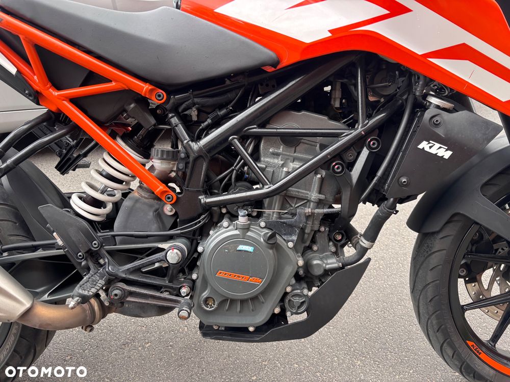 KTM Duke - 12